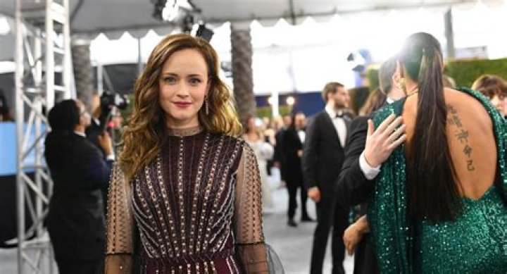 Alexis Bledel : Parents, Age, Nationality,Biography,Career, Awards & Achievements