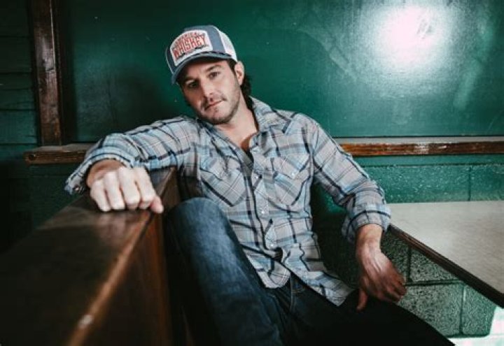 Easton Corbin Net worth,age,personal life,girlfriend ,wiki