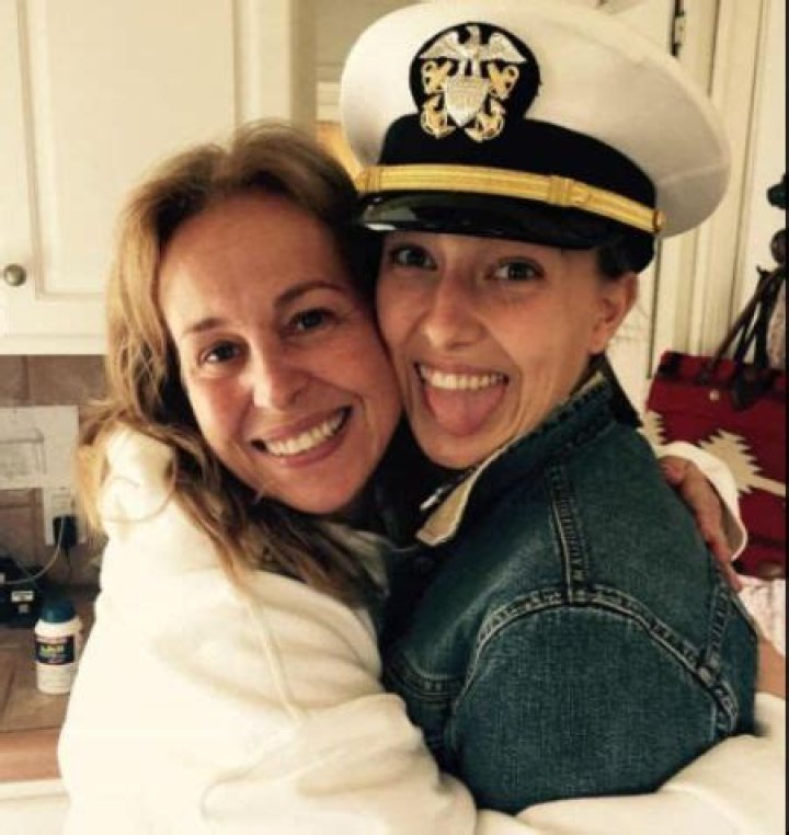 Elizabeth Francis Frakes: The Talented Daughter of Genie Francis and Jonathan Frakes