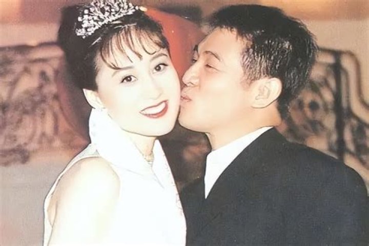 Huang Qiuyan: Where Is Jet Li's Ex-wife Now?