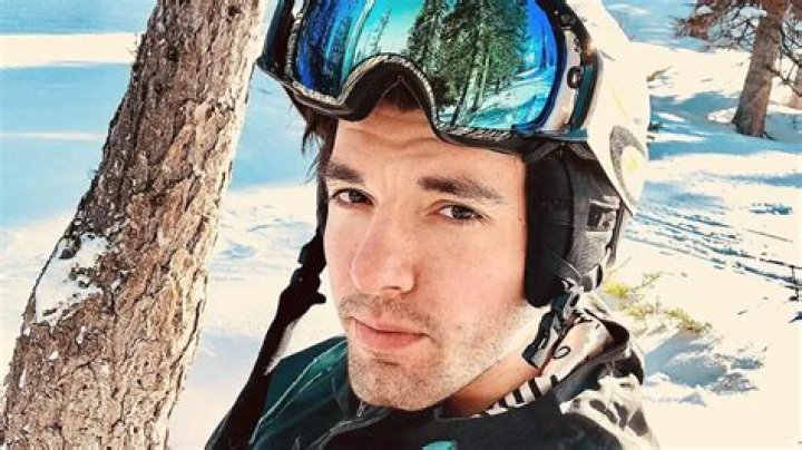 "Is Zach From Love Is Blind" Autistic?
