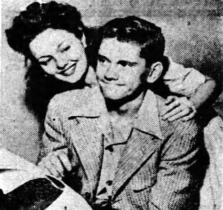 Joan Alt: Everything About Dick York's Wife