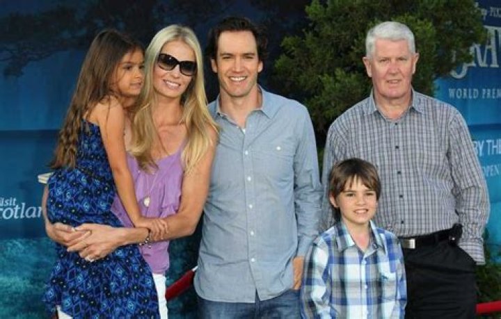 Mark Paul Gosselaar's Father Revealed