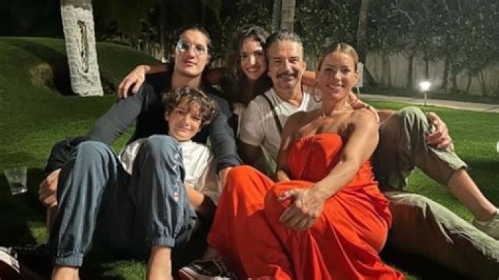Unlocking The Enigmatic World Of Ricardo Arjona's Wife