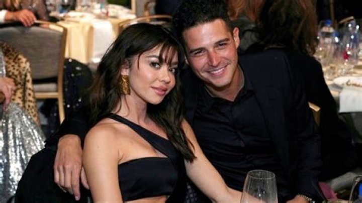 Unveiling Sarah Hyland's Relationship Journey: Discoveries And Insights